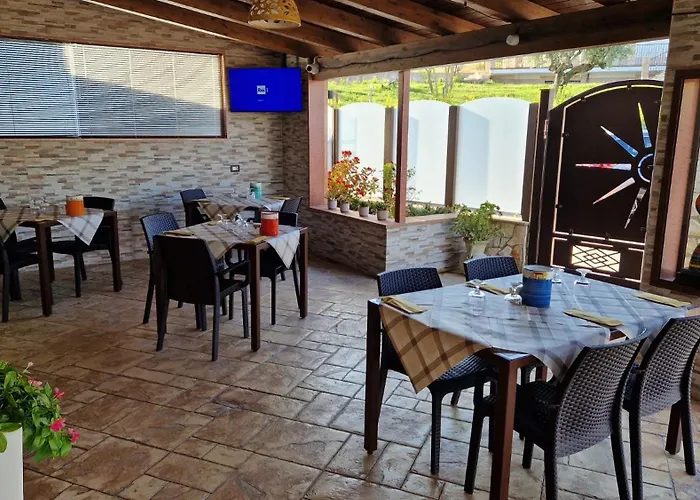 Emanuel Bed & Breakfast 4*