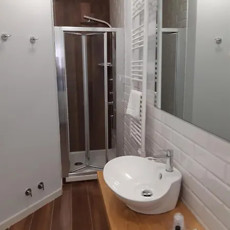 Emanuel Nocleg ze śniadaniem