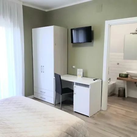 Oda ve Kahvaltı Emanuel 4*