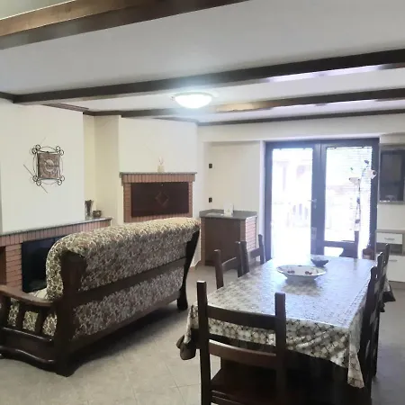 Emanuel Oda ve Kahvaltı Capaccio